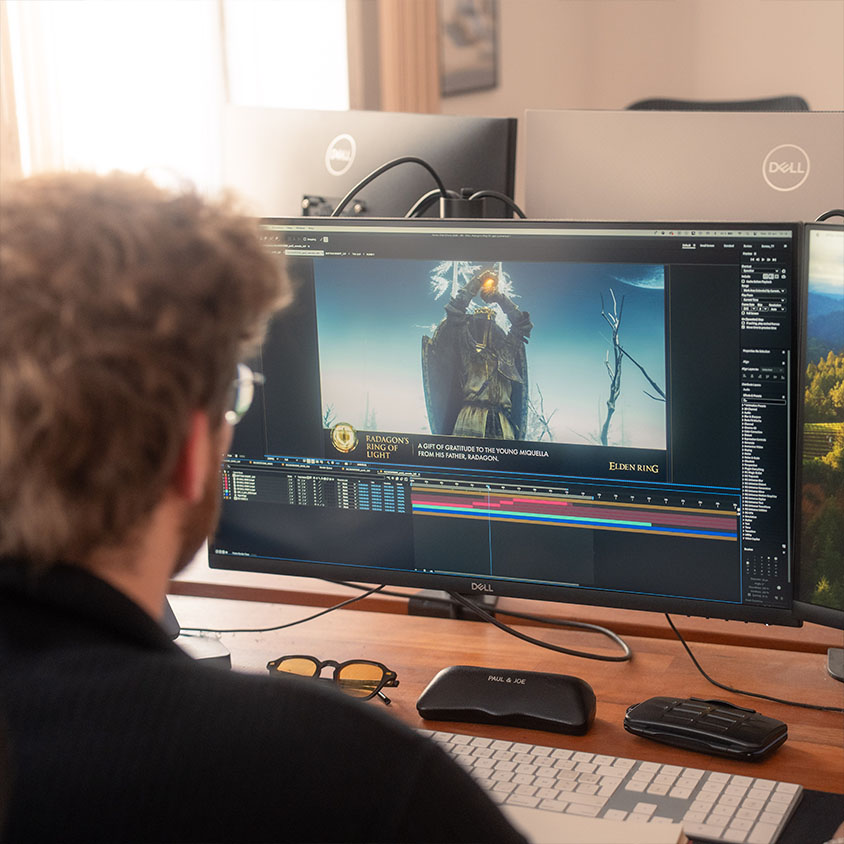 L'équipe Brice&Vince travaillant un motion design sur After Effects pour le jeu-vidéo Elden Ring
